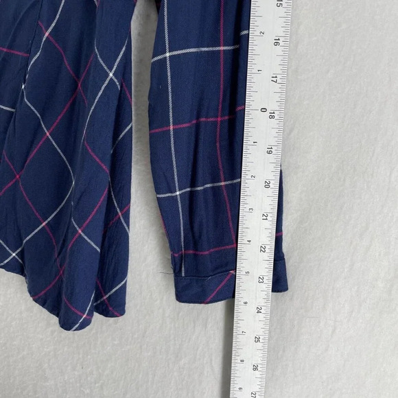 Izod Shirt Women's Sz L Blue Button-Up Windowpane Collared Regular Lightweight - Picture 4 of 12